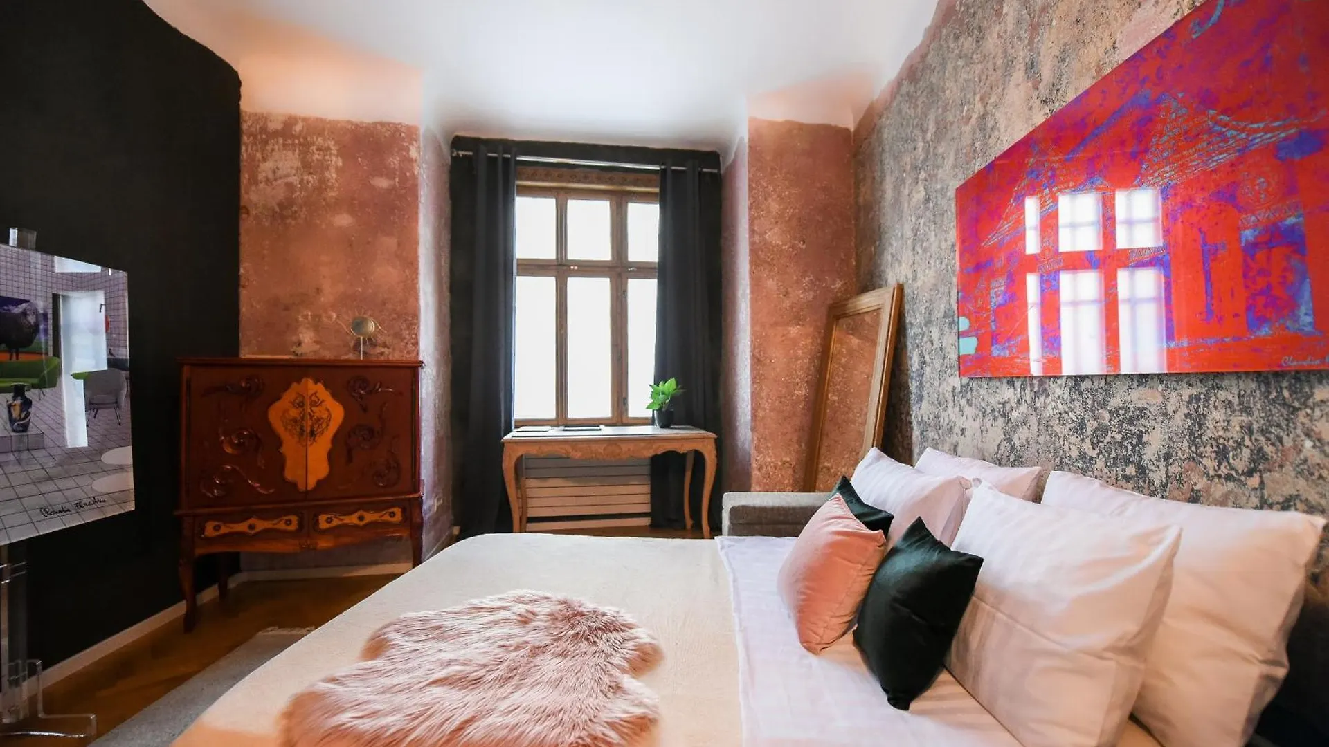 Brancovenian Wonder - 3Br Apartment Near Cismigiu Park Bucharest